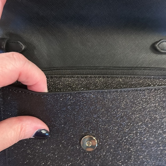 EUC KATE SPADE NEW YORK BLACK TINSEL FLAP CROSSBODY - Picture 4 of 11